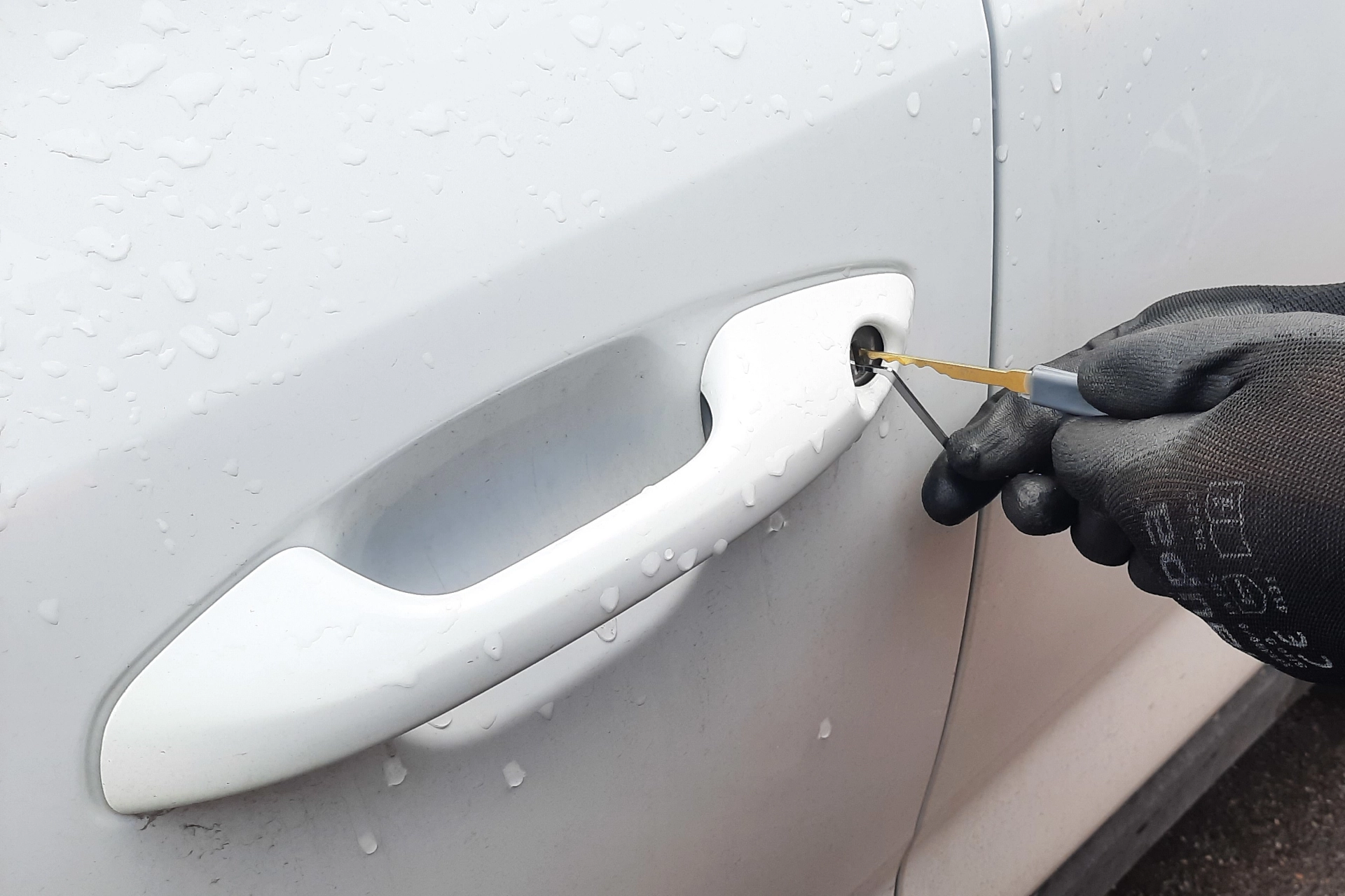 вскрытие авто